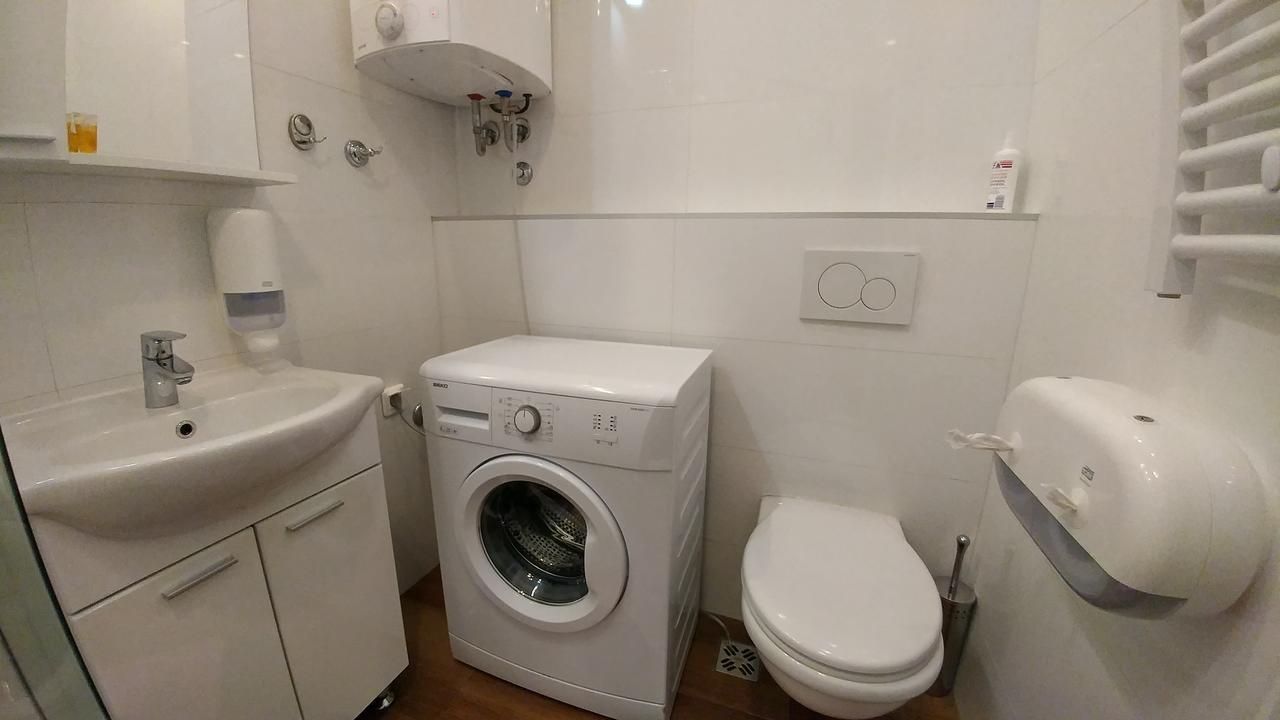 Апартамент Decanska *